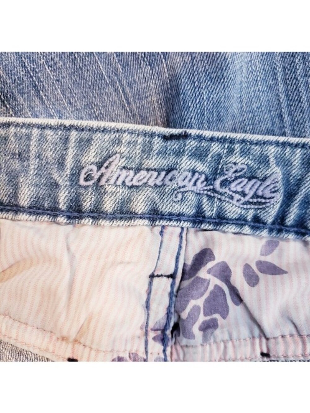 American Eagle Y2K Embroidered Distressed Skinny Flare Leg Jeans Women's Size 6 - Picture 10 of 13